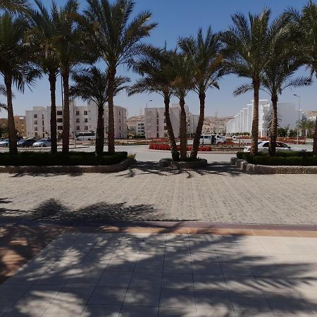 شاليه فرش فندقي بقرية بالميرا بيتش العين السخنه للعائلات Ain Sukhna Exteriör bild