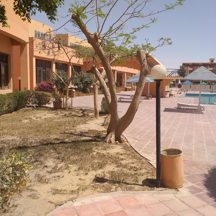 شاليه فرش فندقي بقرية بالميرا بيتش العين السخنه للعائلات Ain Sukhna Exteriör bild